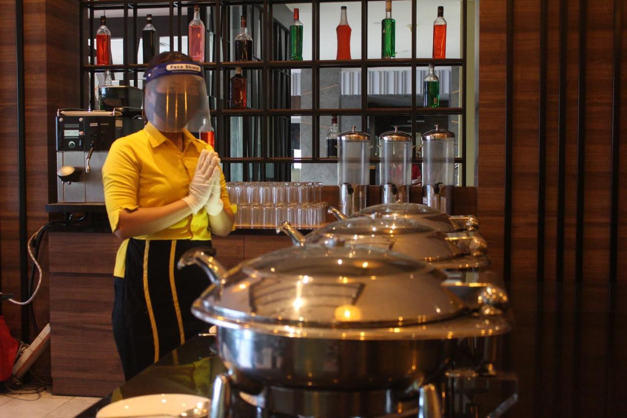 Swiss-Belinn Baloi Batam Nagoya Esterno foto