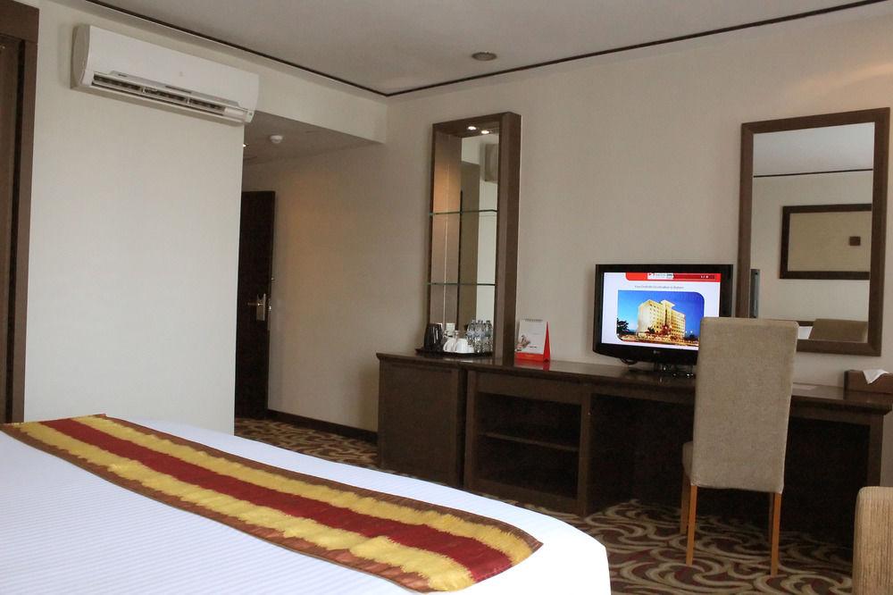 Swiss-Belinn Baloi Batam Nagoya Esterno foto