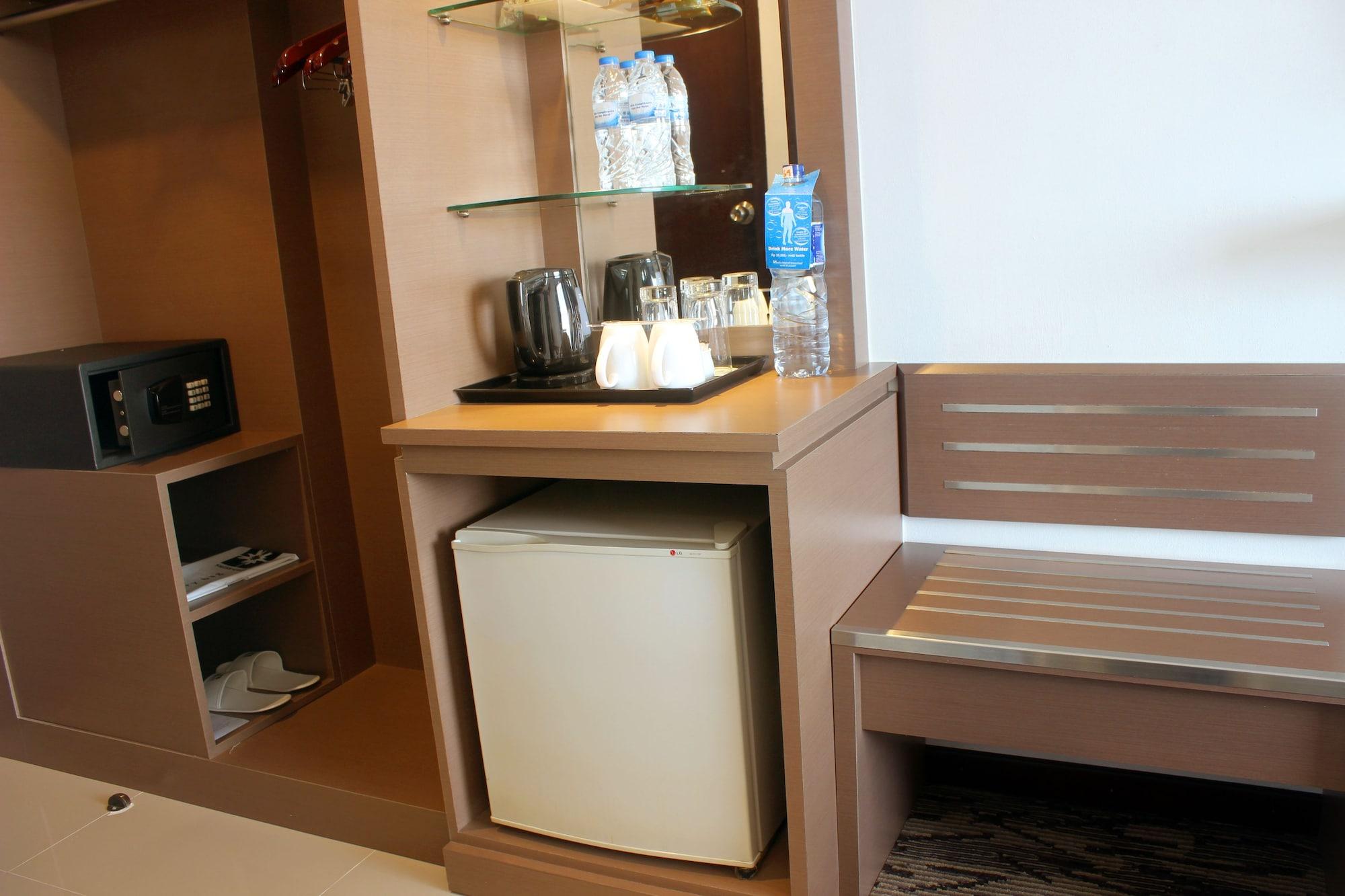 Swiss-Belinn Baloi Batam Nagoya Esterno foto