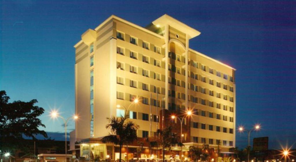Swiss-Belinn Baloi Batam Nagoya Esterno foto