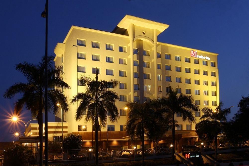 Swiss-Belinn Baloi Batam Nagoya Esterno foto
