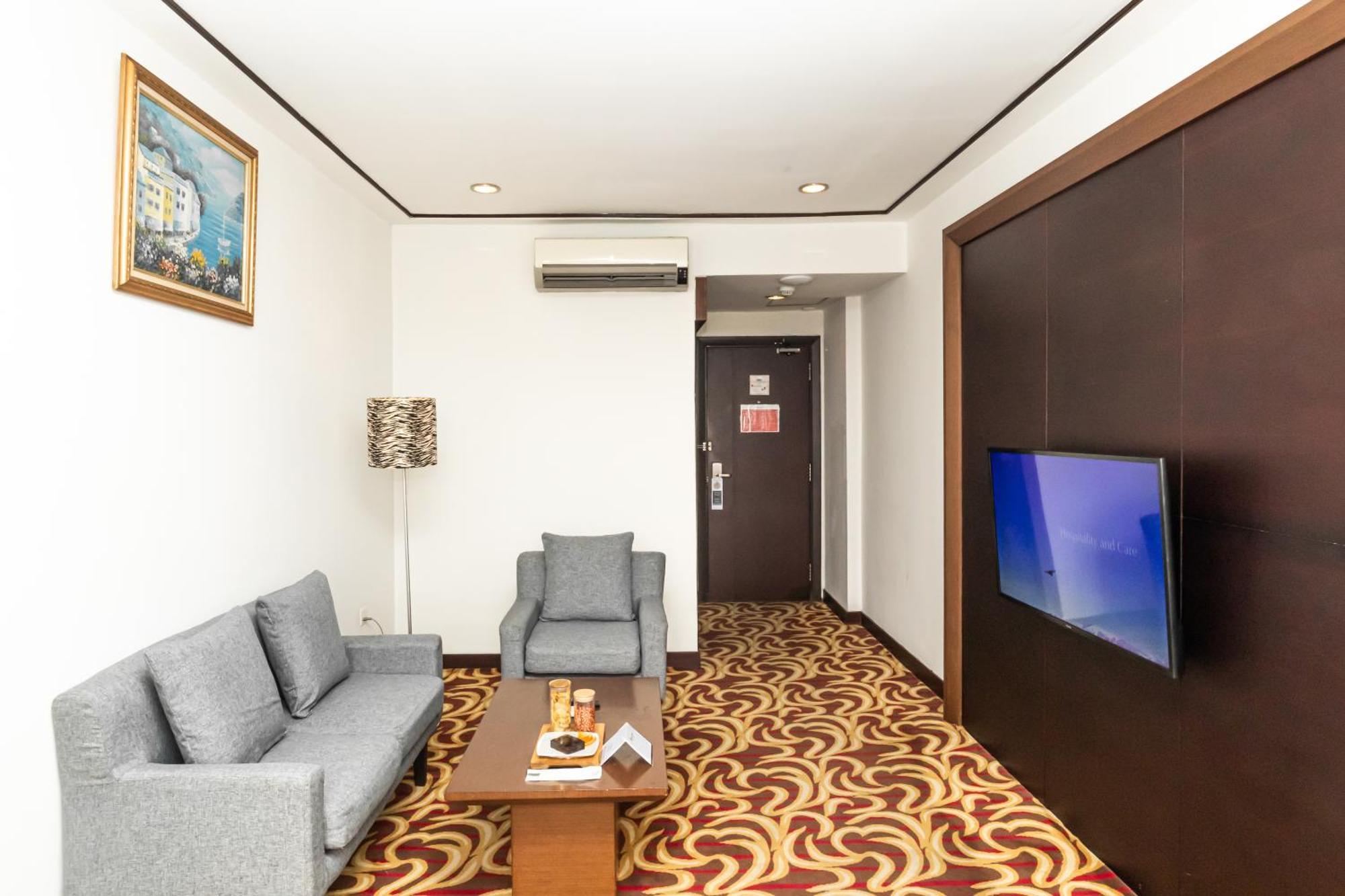 Swiss-Belinn Baloi Batam Nagoya Esterno foto