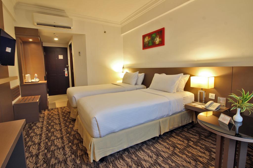 Swiss-Belinn Baloi Batam Nagoya Esterno foto