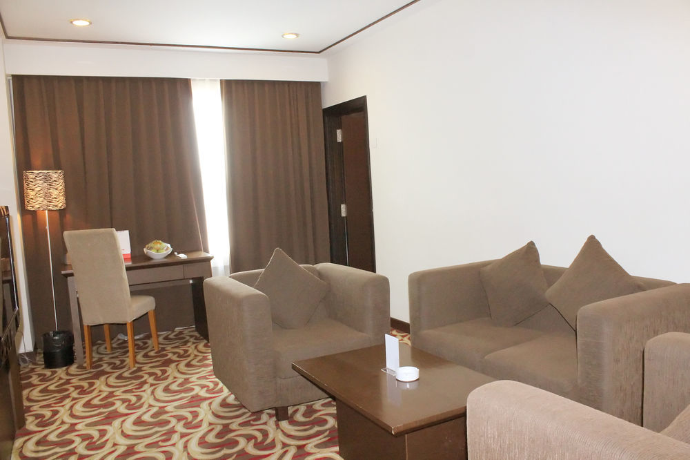 Swiss-Belinn Baloi Batam Nagoya Esterno foto